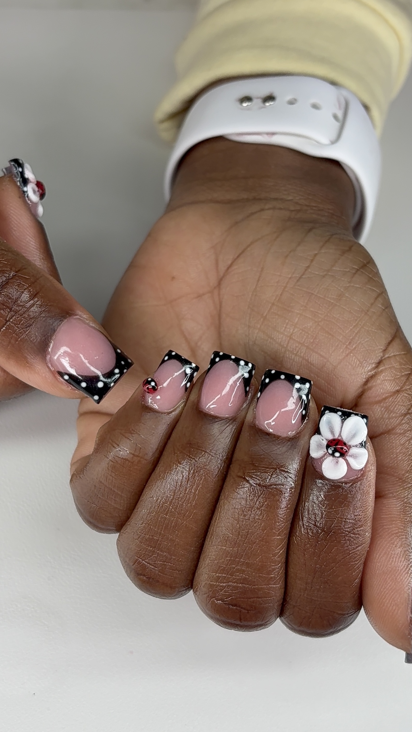 Poppinn Nails nail photo 8